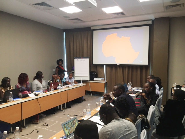 PRB
s Stephanie Kimou explains the YA advocacy presentation tool.